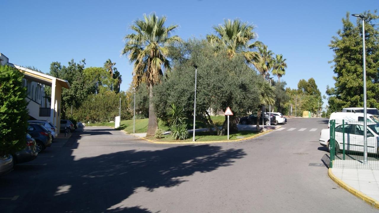 Sevilla Brisas Vip Valencina De La Concepcion Exterior foto
